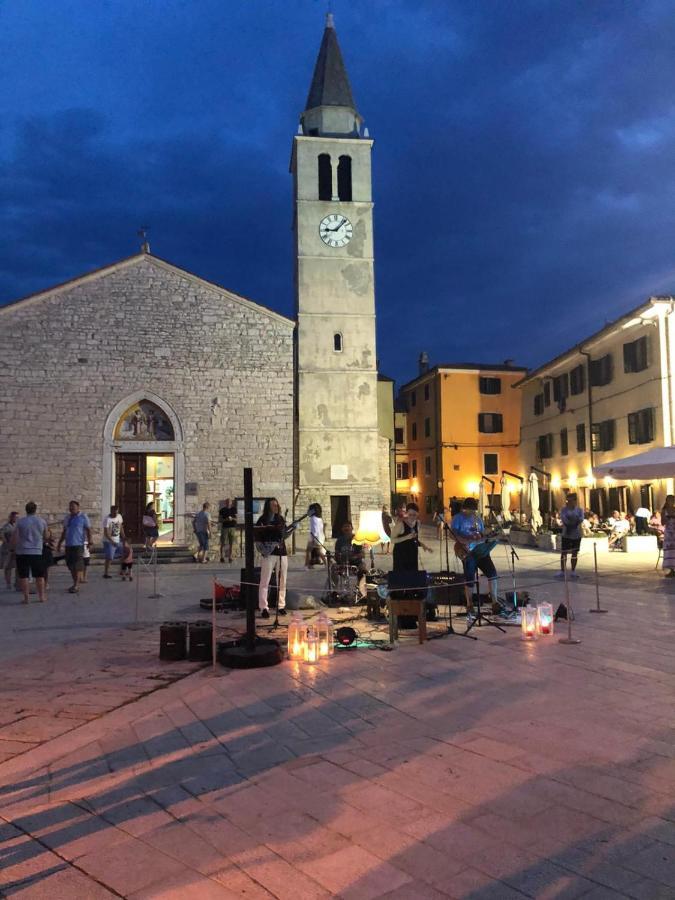 Istrian Stone House In The Heart Of The Beautiful Fishing Village Fazana - Only Few Steps From The Sea And The Wonderful Beach - Incl Plasma-Quad-Plus-Filter Against C O V I D Dış mekan fotoğraf